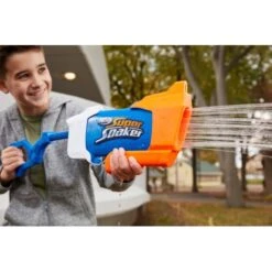 Hasbro Super Soaker Rainstorm -Spielwarenladen super soaker rainstorm 3
